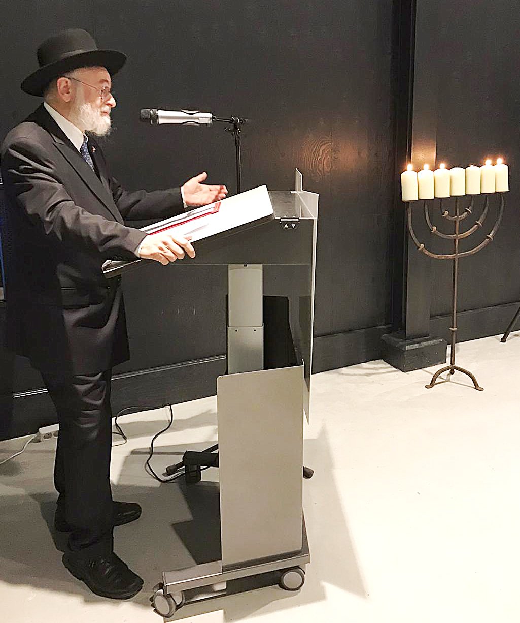 Opening tentoonstelling Mara door opperrabbijn Jacobs.jpg